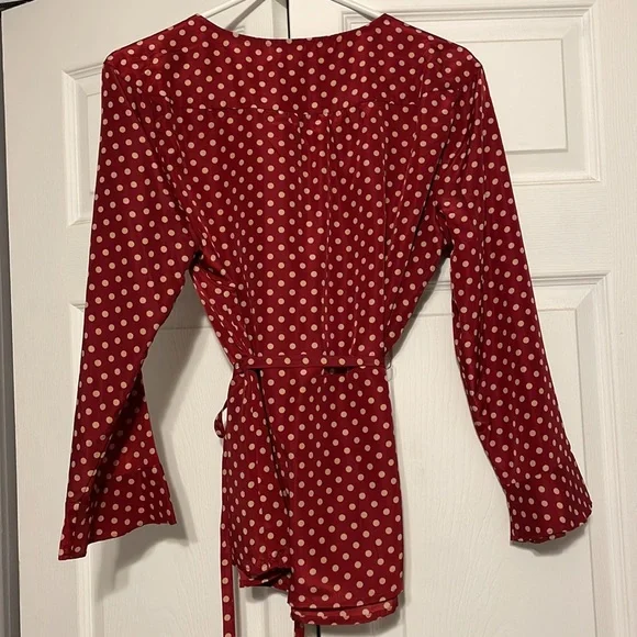 Skies Are Blue medium burgundy with polka dots womens bouse - Picture 4 of 5